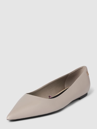 Peek & Cloppenburg Tommy HilfigerBallerinas mit Label-Applikation Modell 'ESSENTIAL POINTED' in taupe