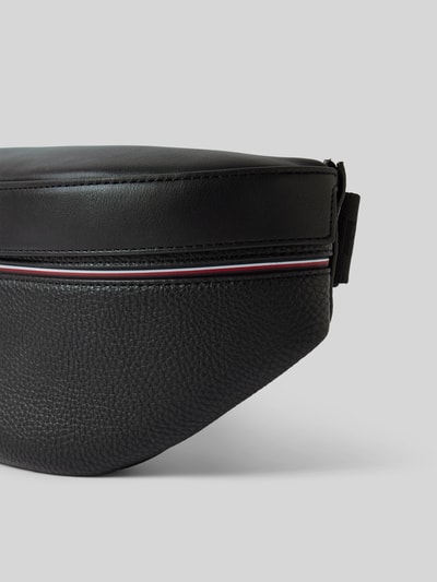 Peek & Cloppenburg Tommy HilfigerBauchtasche Mit Label-Detail In Black