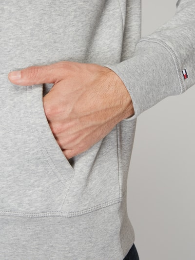 Peek & Cloppenburg Tommy HilfigerHoodie Mit Logo-Stickerei In Hellgrau Melange