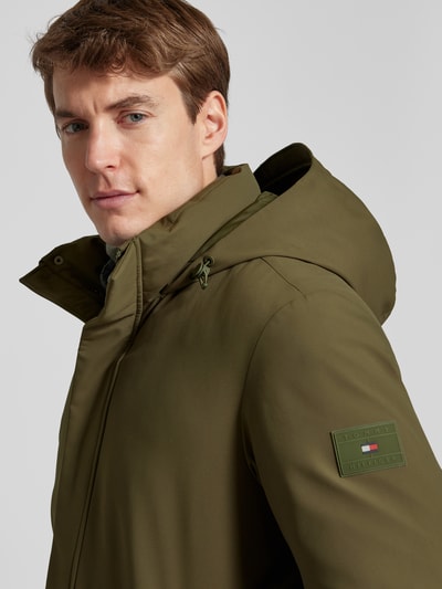 Peek & Cloppenburg Tommy HilfigerJacke Mit Label-Patch In Oliv