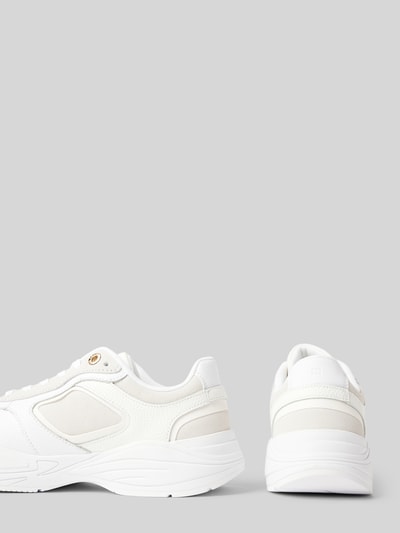 Peek & Cloppenburg Tommy HilfigerLedersneaker Mit Label-Details Modell 'CHUNKY RUNNER' In Weiss