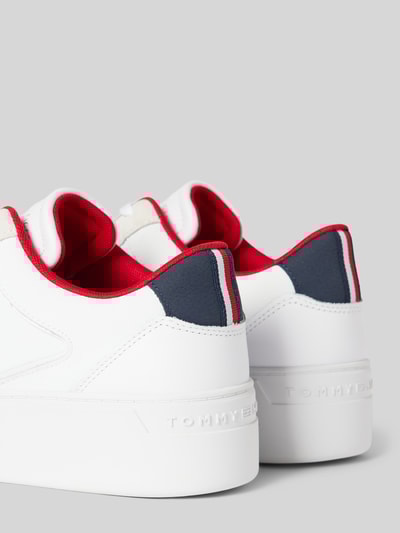 Peek & Cloppenburg Tommy HilfigerLedersneaker Mit Plateausohle Modell 'PLATFORM COURT' In Weiss
