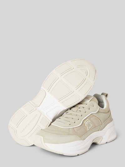 Peek & Cloppenburg Tommy HilfigerLedersneaker Mit Plateausohle Modell 'CHUNKY RUNNER VENTILE' In Khaki