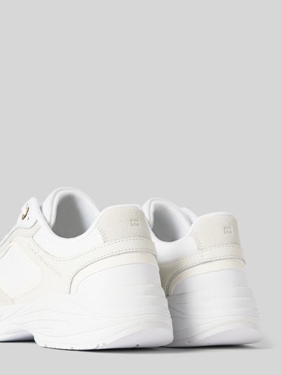 Peek & Cloppenburg Tommy HilfigerSneaker Mit Label-Detail Modell 'CHUNKY' In Weiss