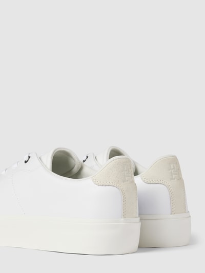 Peek & Cloppenburg Tommy HilfigerSneaker Mit Label-Detail Modell 'THICK VULC LOW PREMIUM' In Weiss