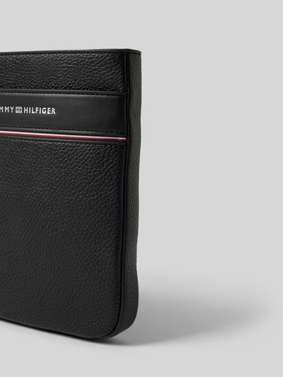 Peek & Cloppenburg Tommy HilfigerUmhängetasche Mit Label-Detail In Black