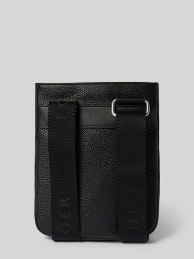 Peek & Cloppenburg Tommy HilfigerUmhängetasche Mit Label-Detail In Black