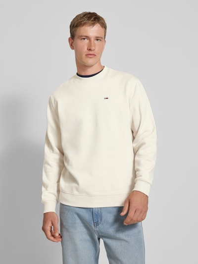 Peek & Cloppenburg Tommy JeansRegular Fit Sweatshirt Mit Logo-Badge In Beige