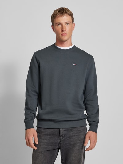 Peek & Cloppenburg Tommy JeansRegular Fit Sweatshirt Mit Logo-Badge In Anthrazit