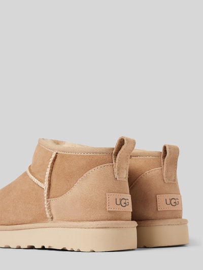 Peek & Cloppenburg UGGLederstiefel Mit Ziernaht Modell ' CLASSIC ULTRA MINI' In Sand