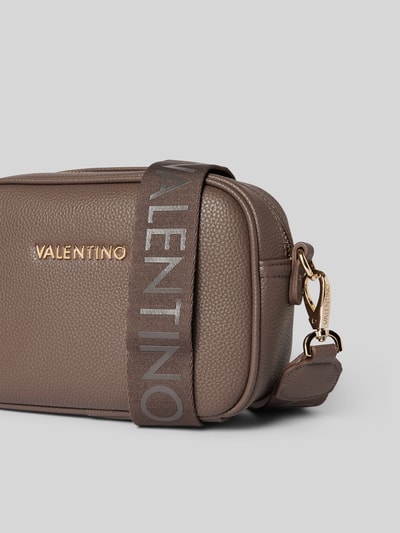 Peek & Cloppenburg VALENTINO BAGSCrossbody Bag Mit Label-Detail Modell 'NEVER' In Taupe