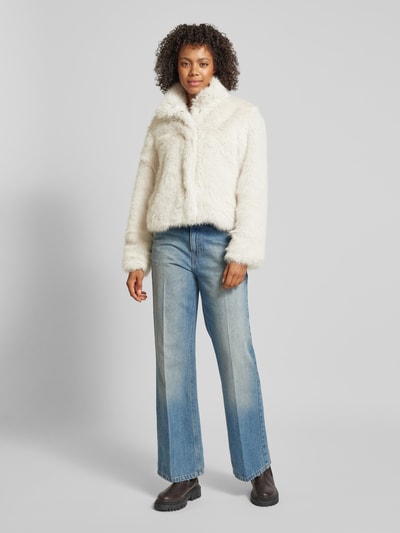 Peek & Cloppenburg Vero ModaRegular Fit Kunstpelzjacke mit Stehkragen Modell 'MONROE' in ecru