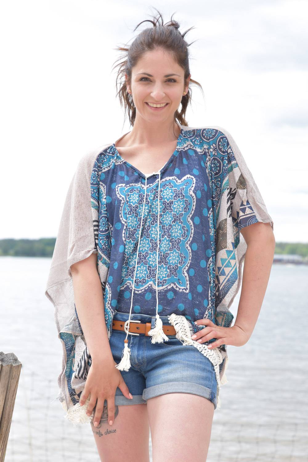 Stylebreaker Leichter Poncho Mit Ethno Blumen Muster