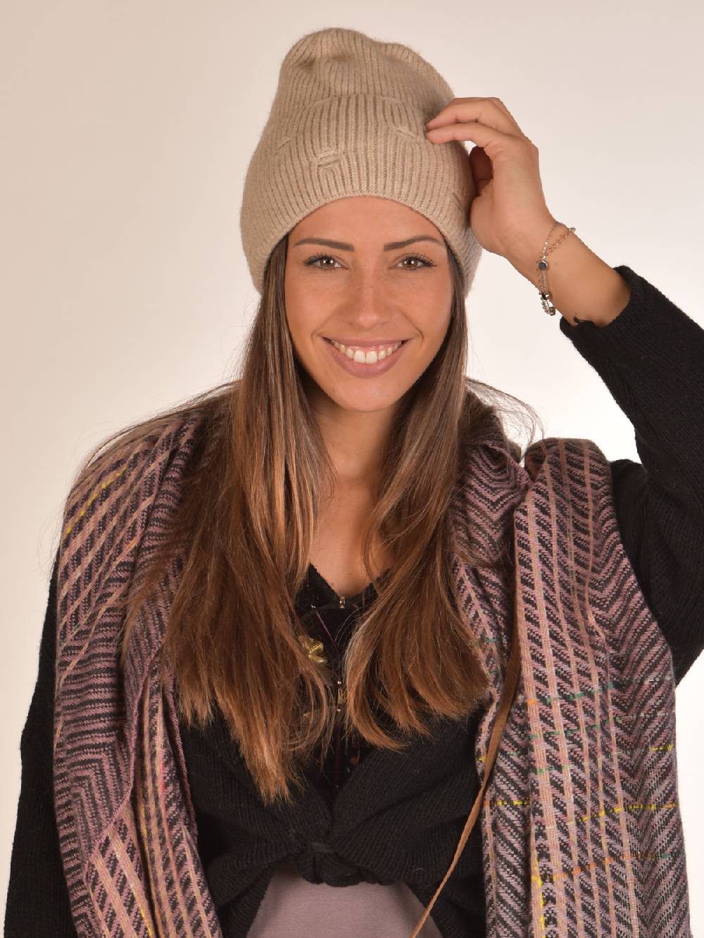 Stylebreaker Strickmütze Mit Rippenmuster Und Rissen