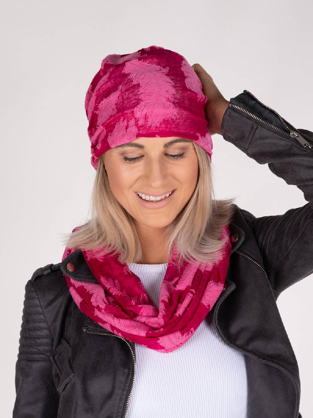 Stylebreaker Beanie Mit Feder Muster