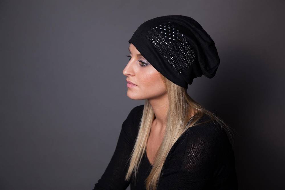 Stylebreaker Beanie Mit USA Flagge Aus Strass