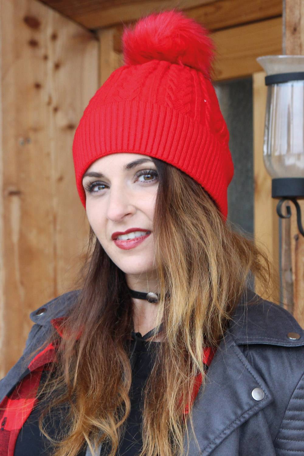 Stylebreaker Feinstrick Bommelmütze Mit Zopfmuster