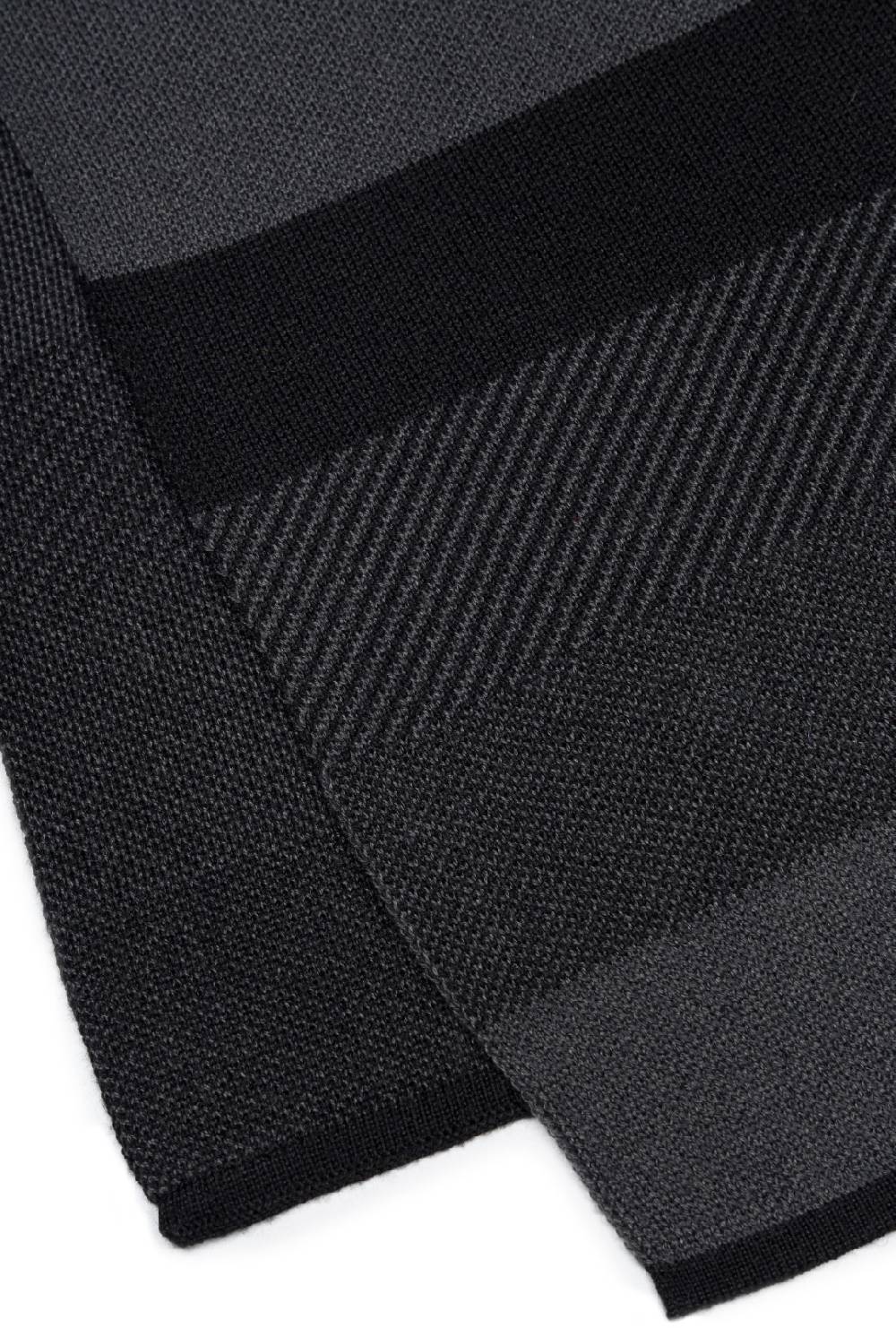 Stylebreaker Feinstrick Schal Mit Streifen