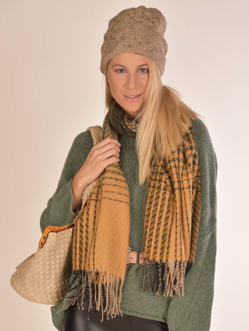 Stylebreaker Feinstrick Schal Zick-Zack Gestreift