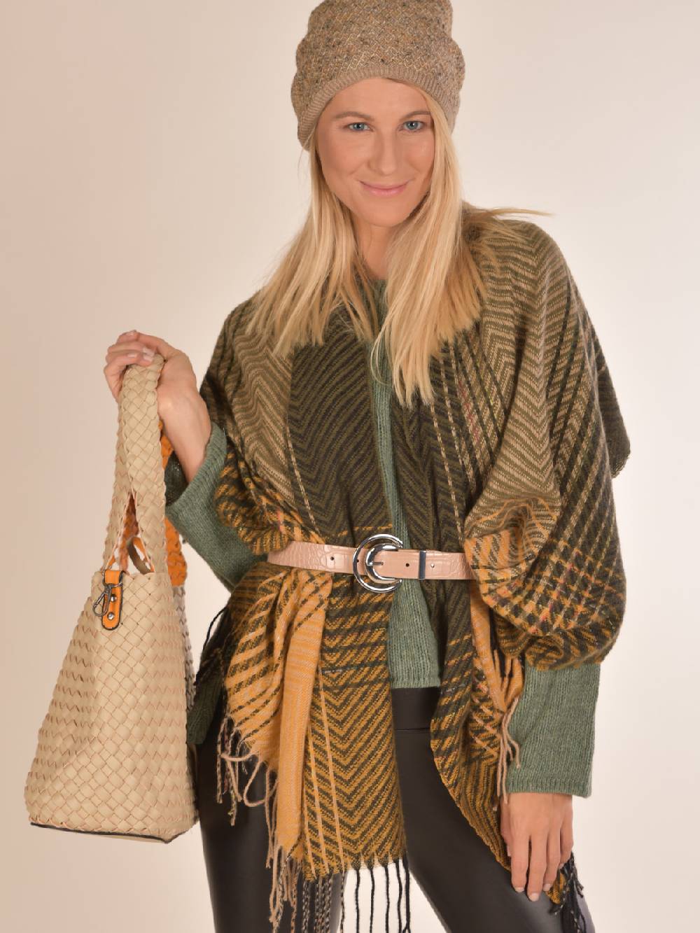 Stylebreaker Feinstrick Schal Zick-Zack Gestreift