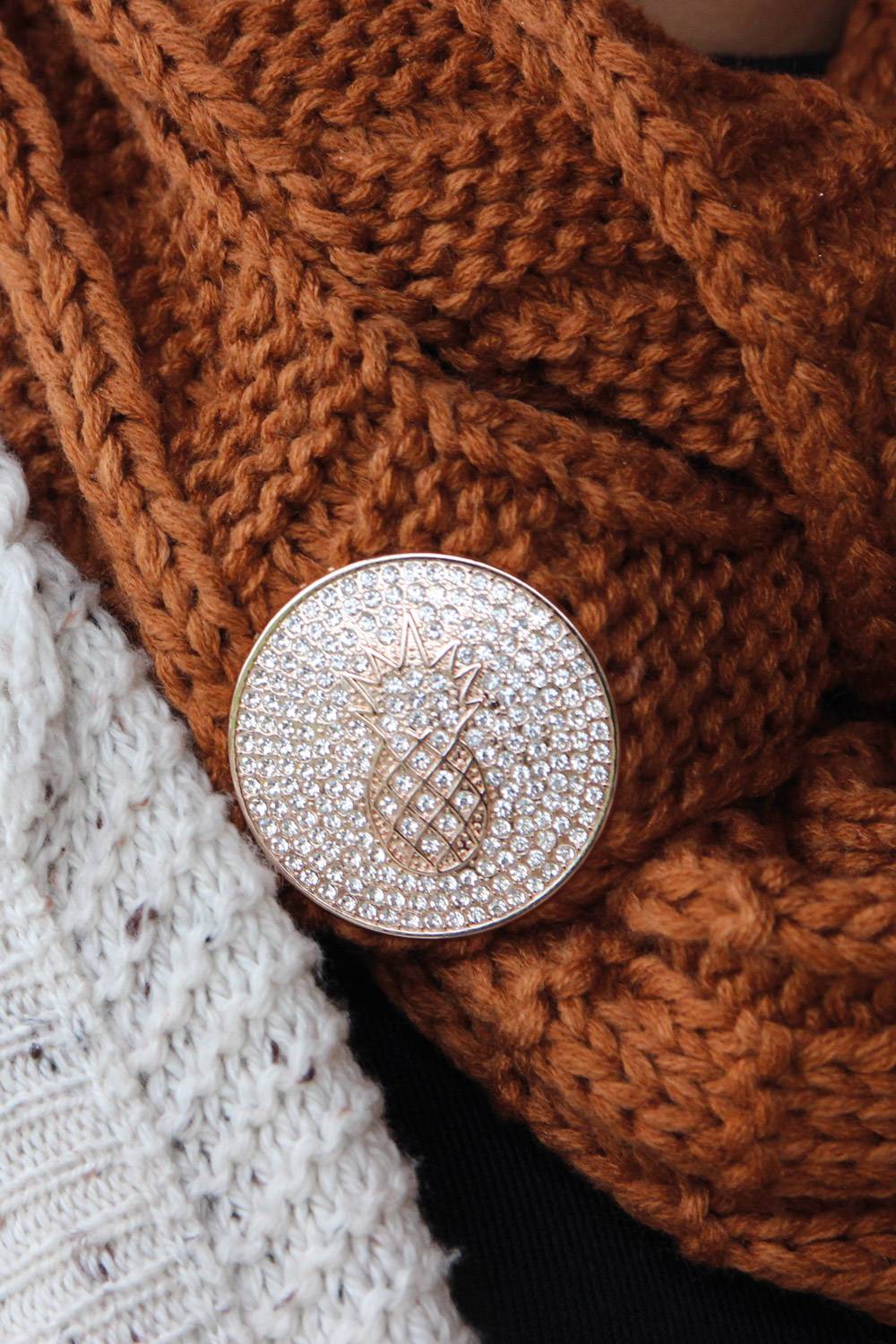 Stylebreaker Magnet Brosche Mit Ananas Und Strass