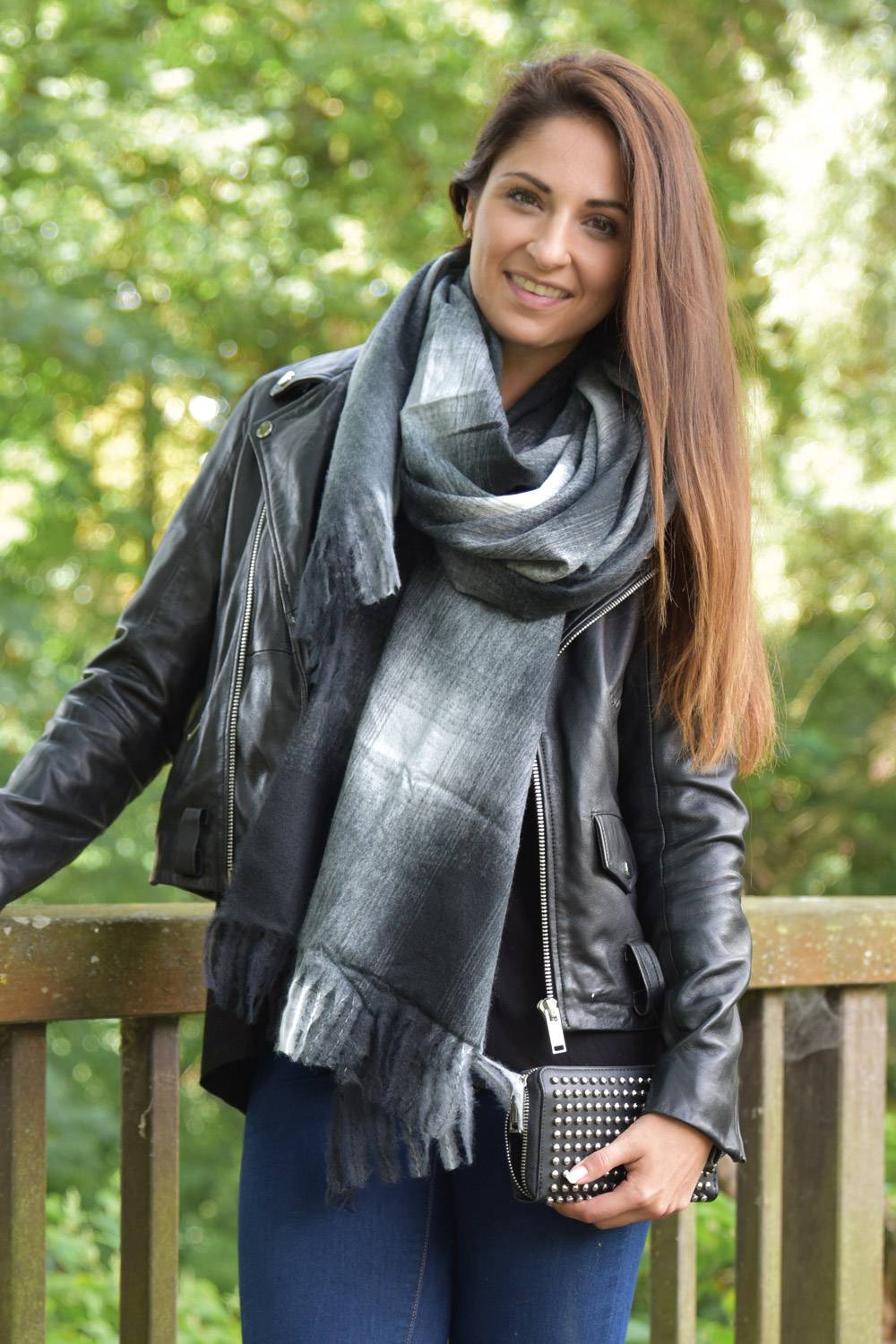 Stylebreaker Schal Mit Karo Muster Und Fransen