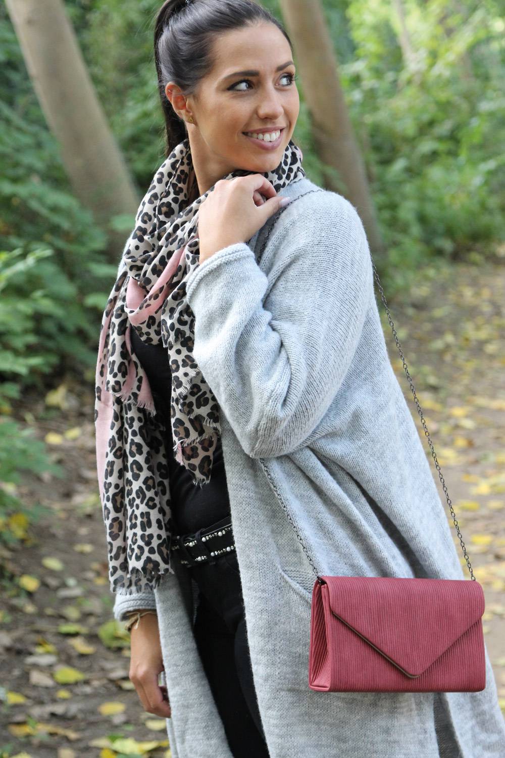 Stylebreaker Weicher Schal Mit Leoparden Print Und Streifen