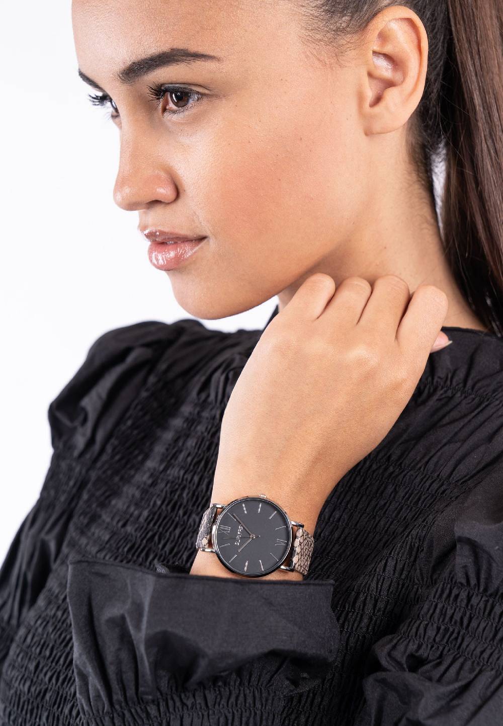 Suri Frey Damenuhr SFY Amy