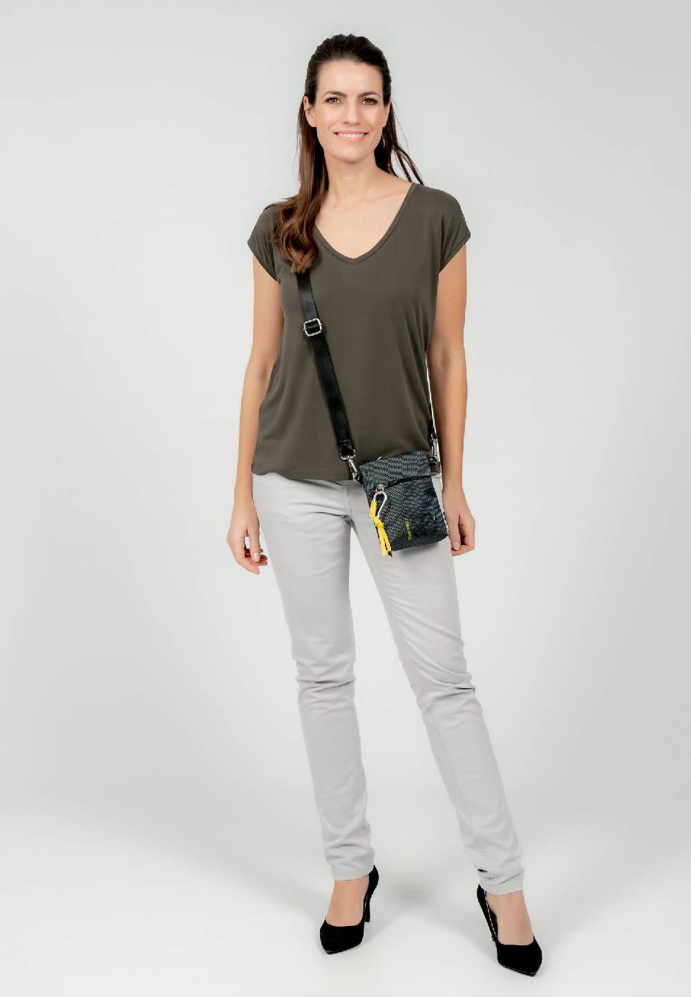 Suri Frey Handyetui SFY SURI Sports Marry