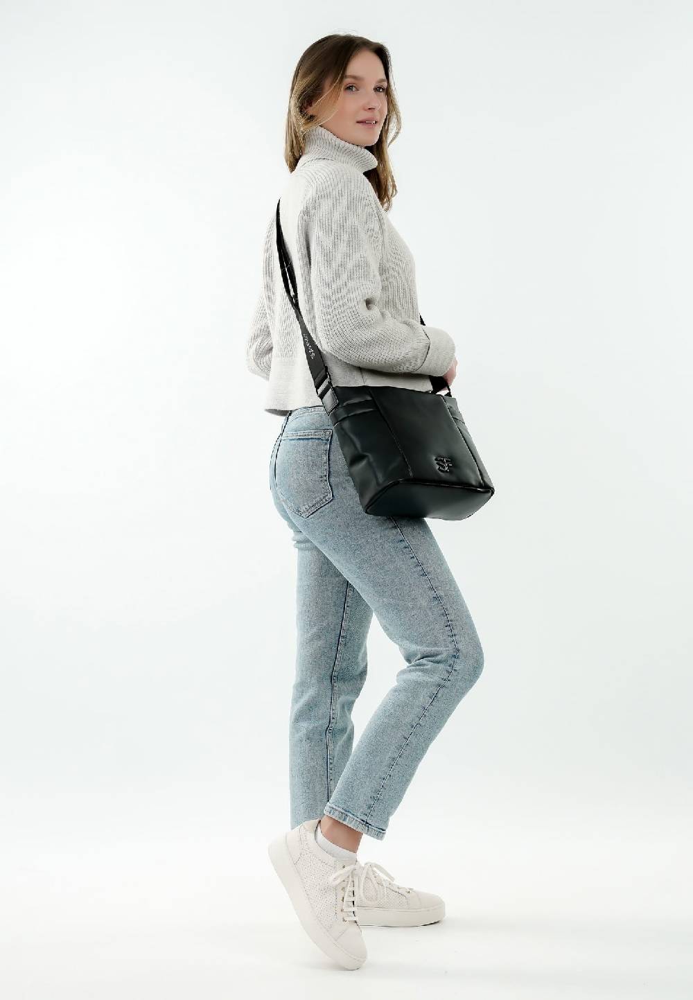 Suri Frey Umhängetasche Baggy Mittel