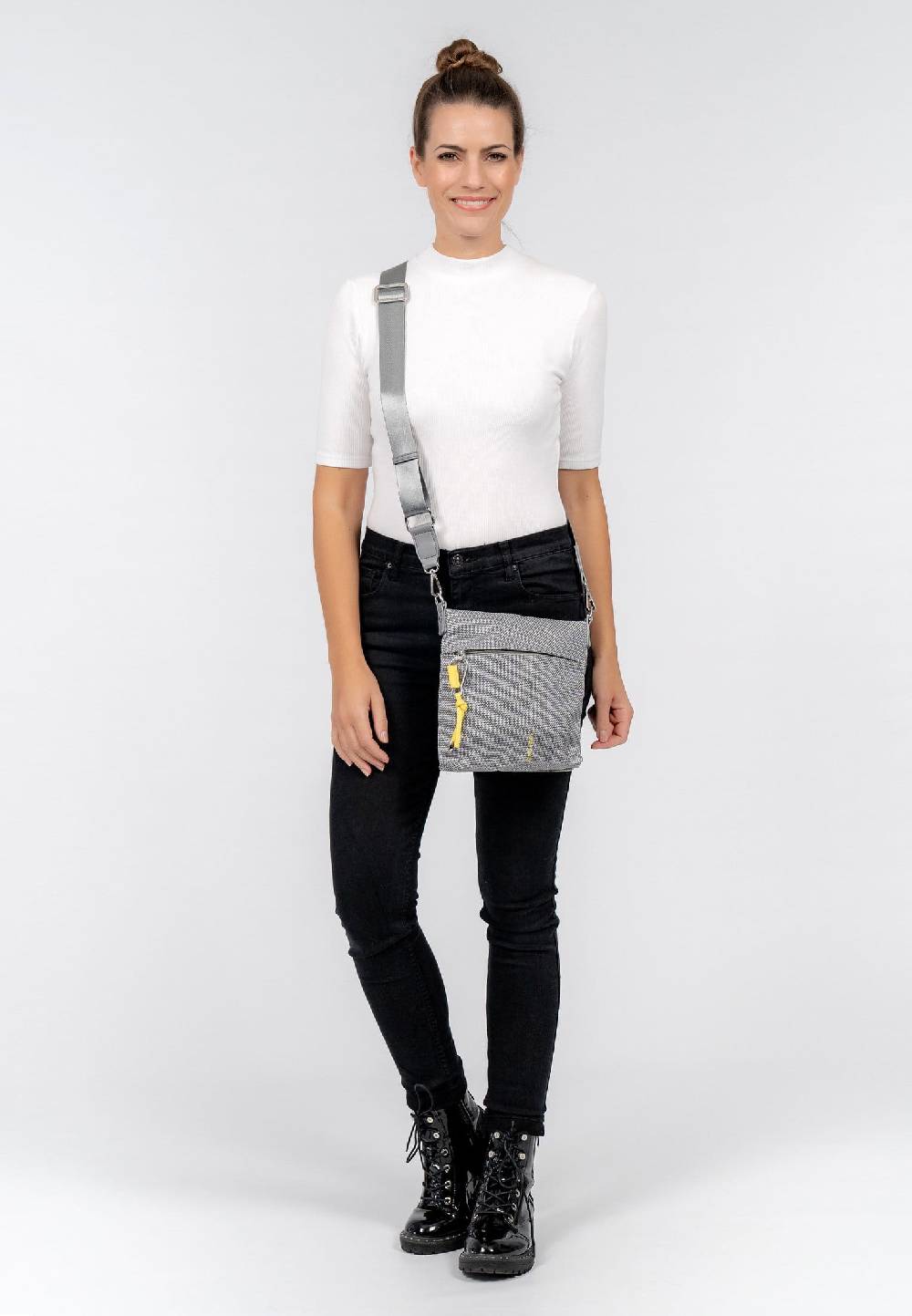 Suri Frey Umhängetasche SFY SURI Sports Marry