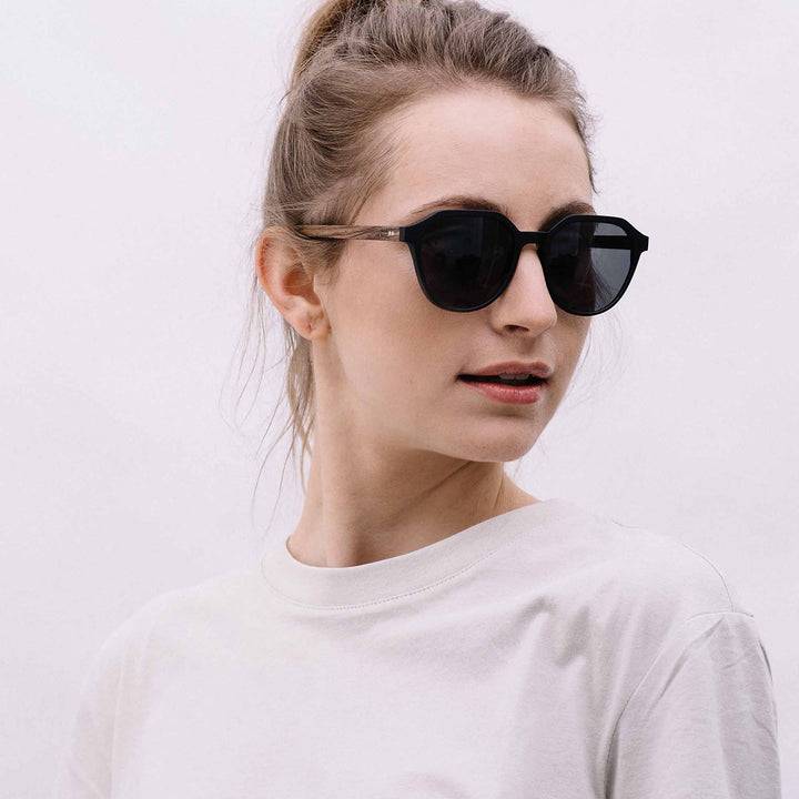 Take A Shot Ferguson Walnussholz I Polarized