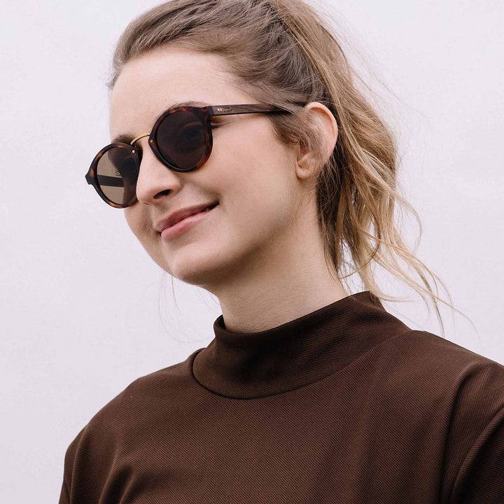 Take A Shot Feronia 2.0 Walnussholz I Polarized