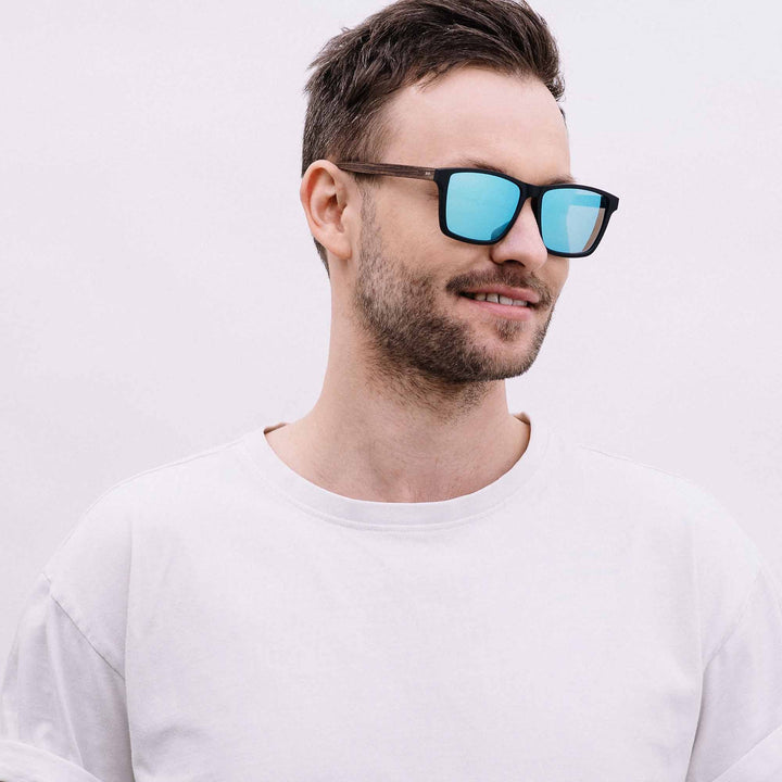 Take A Shot Karlsson Walnussholz I Polarized