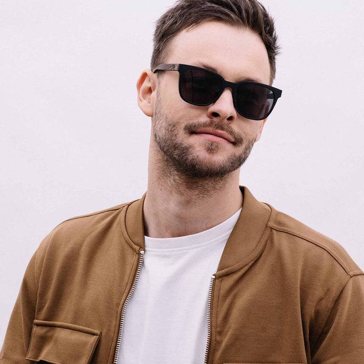 Take A Shot Mack Walnussholz I Polarized