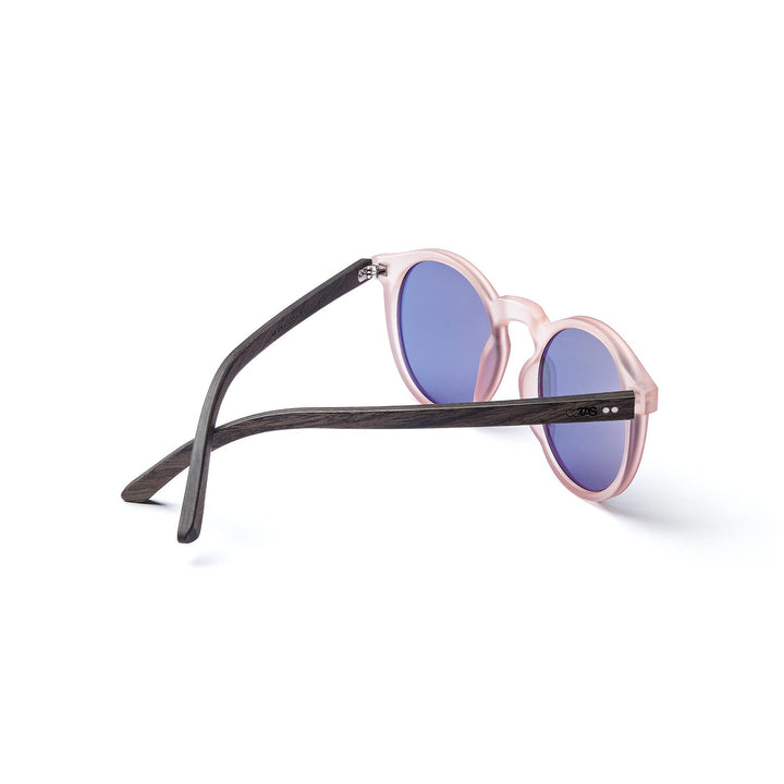 Take A Shot Molly Walnussholz I Polarized