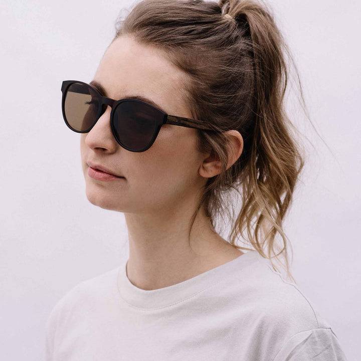 Take A Shot The Gryphon Walnussholz I Polarized