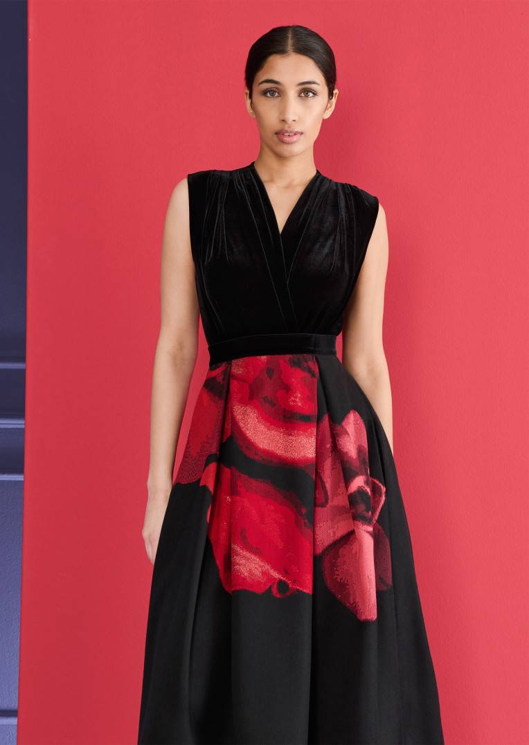 Talbot Runhof Body Bay10