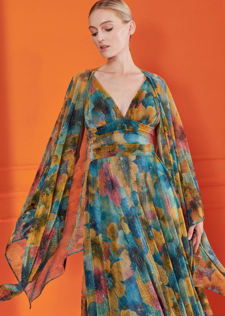 Talbot Runhof Poncho Hint5