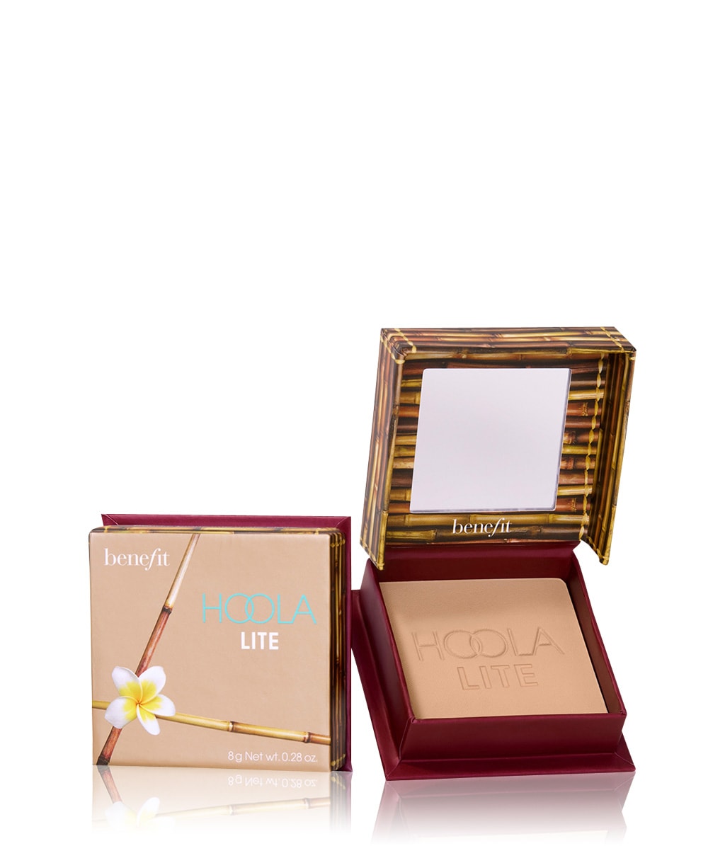 Benefit Cosmetics Hoola Lite Bronzer