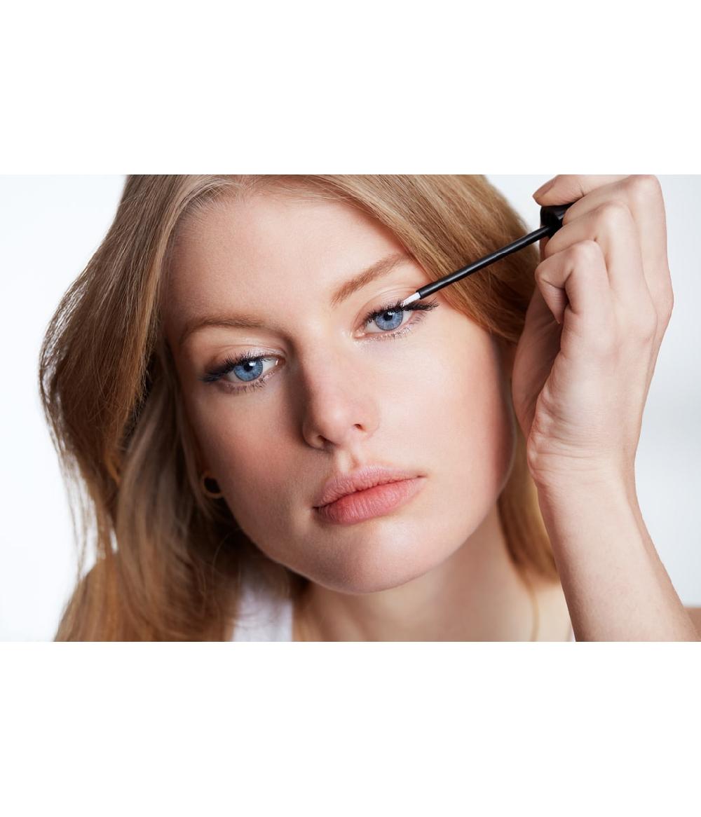 M2 BEAUTÉ EYELASH AWAKENING SERUM