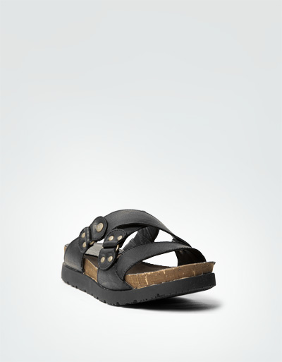 CAT Pantoletten Im Street-Style