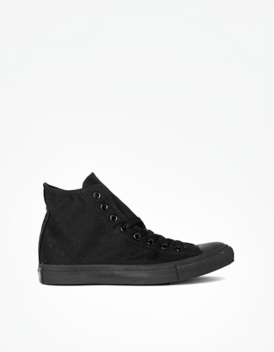 Converse Sneaker in sportivem Design