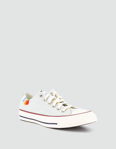 Converse Sneaker Mit Verspielter Kanten