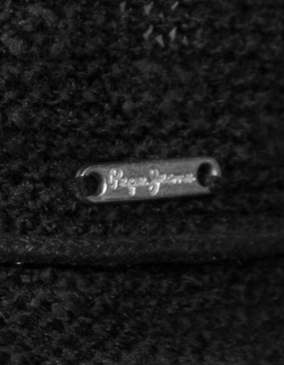 Pepe Jeans Hut In Formstabilisiertem Strick