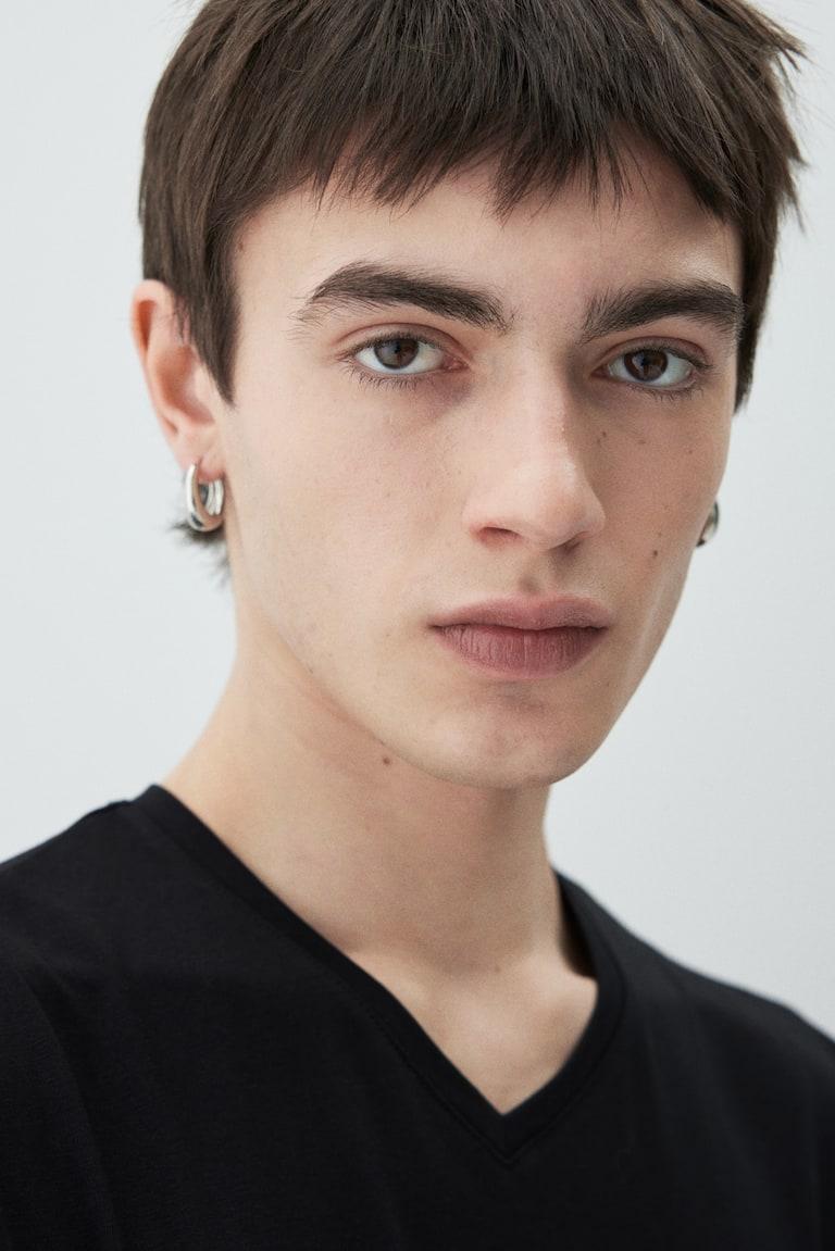 H&M 5er-Pack T-Shirts Mit V-Ausschnitt In Slim Fit