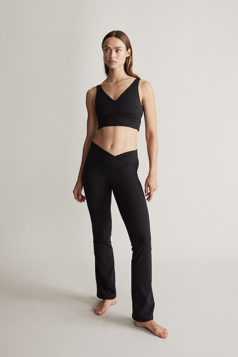 H&M Ausgestellte Sportleggings mit SoftMove™