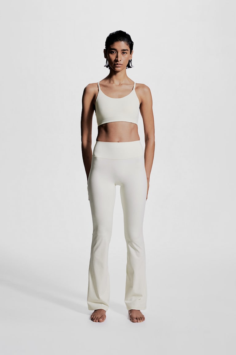 H&M Ausgestellte Sportleggings mit SoftMove™