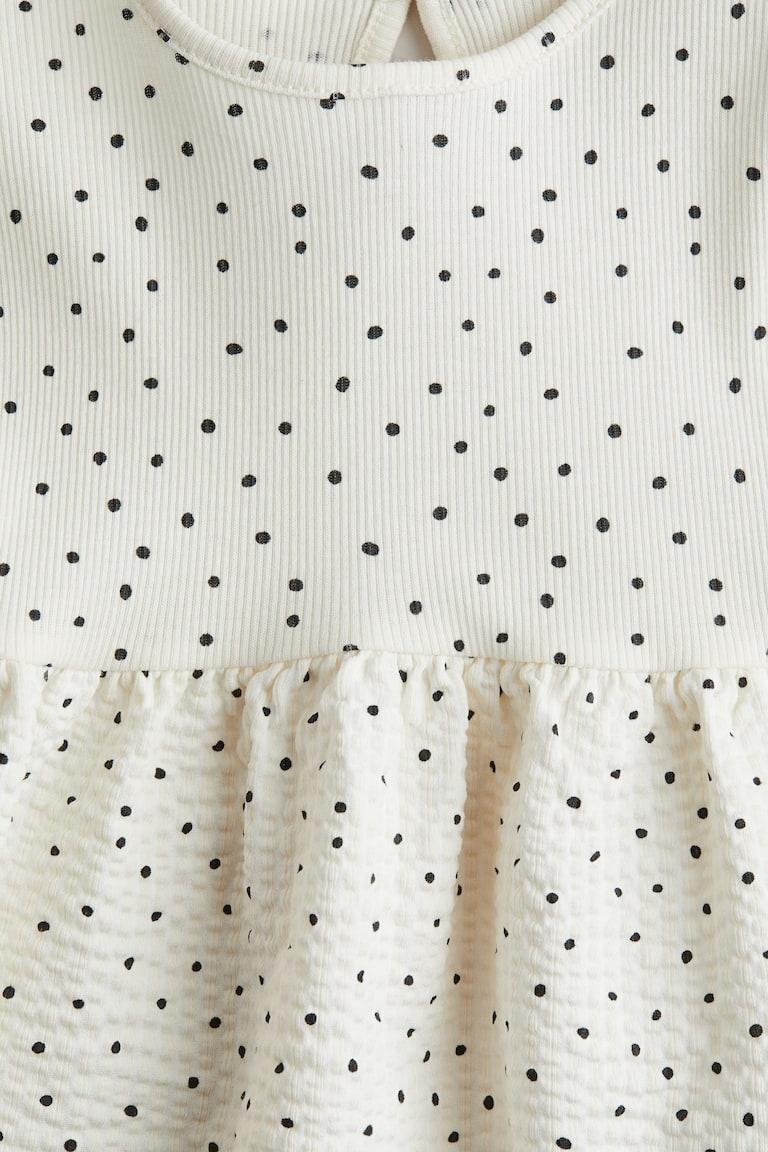 H&M Ausgestelltes Kleid