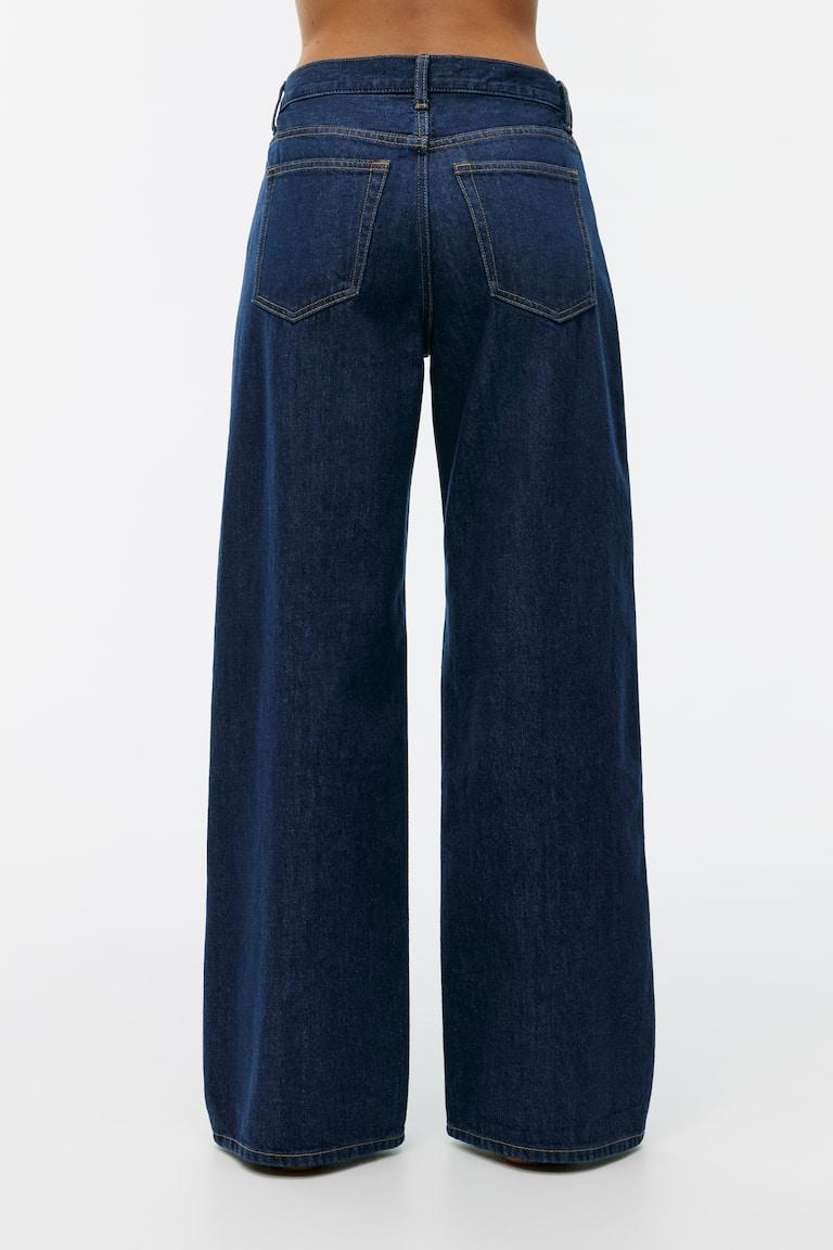 H&M CLOUD Loose Jeans mit weitem Bein